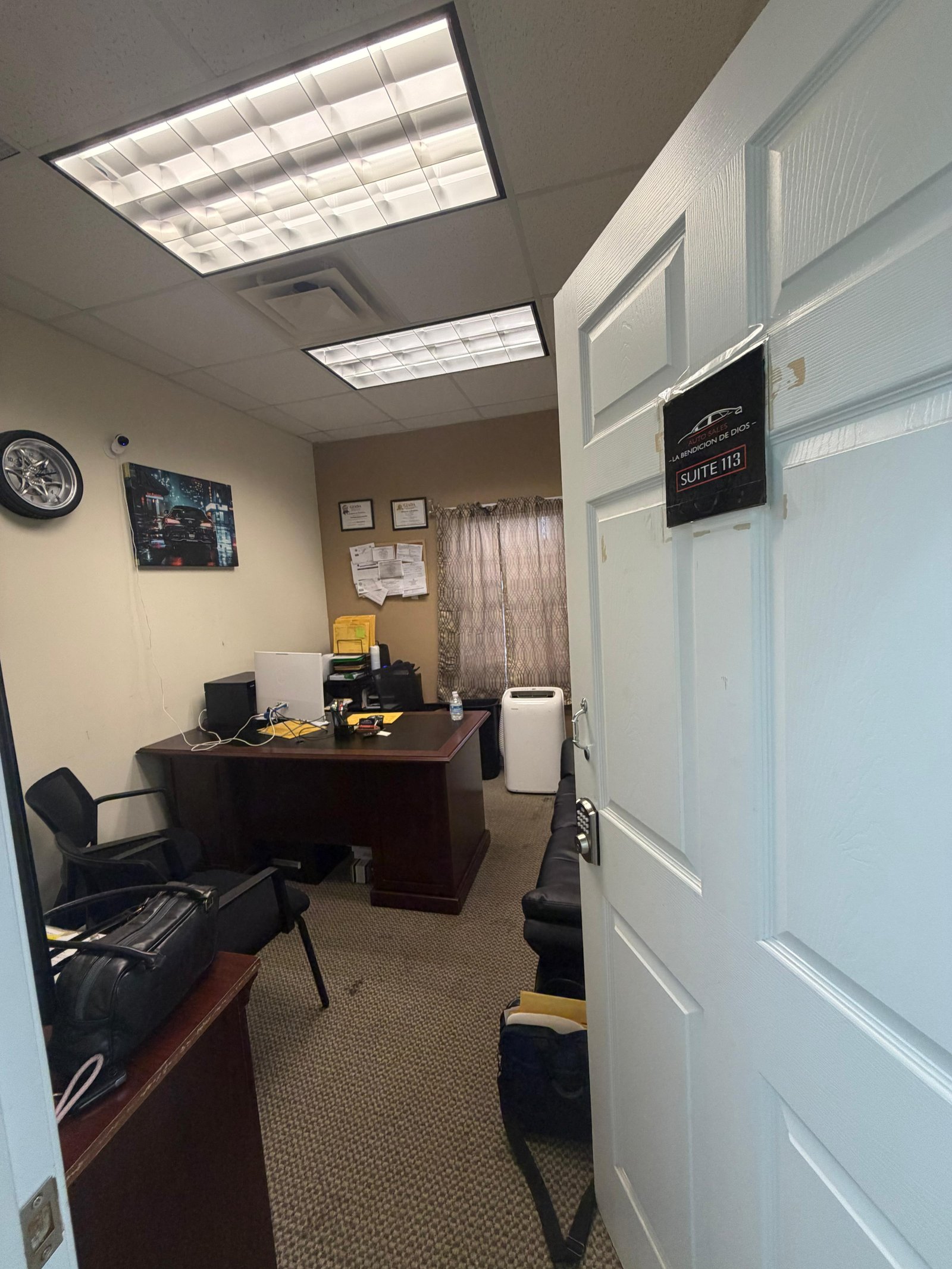 Oficina de atención al cliente Auto Sales La Bendición de Dios LLC